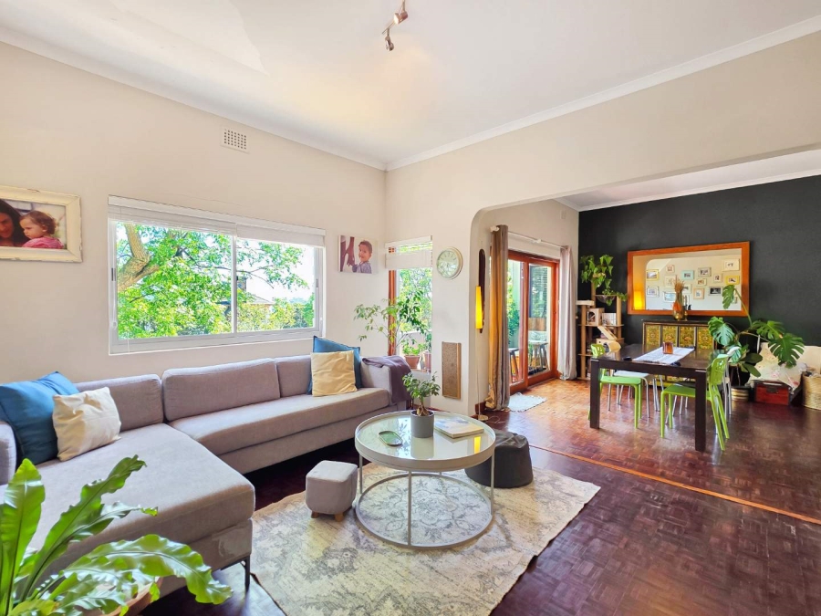 2 Bedroom Property for Sale in Vredehoek Western Cape